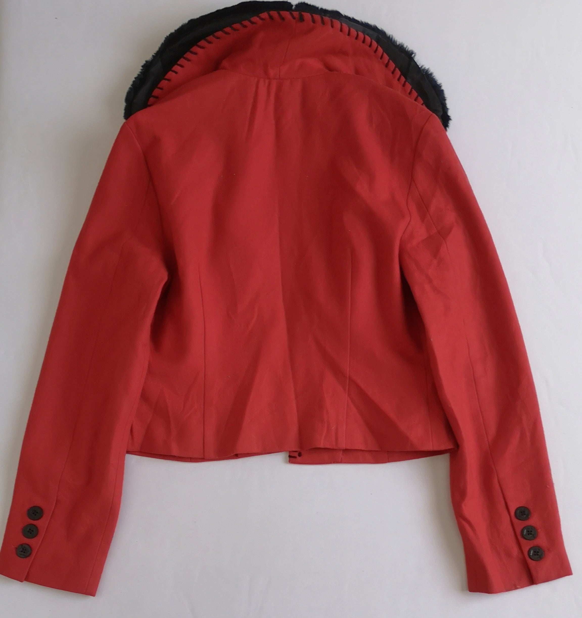 Chaqueta con cuello removible