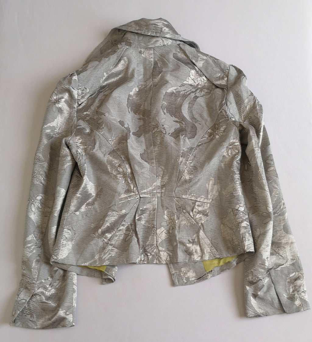 Chaqueta mangas princesa
