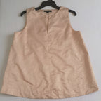 Blusa holgada de abajo y pantalón corte recto