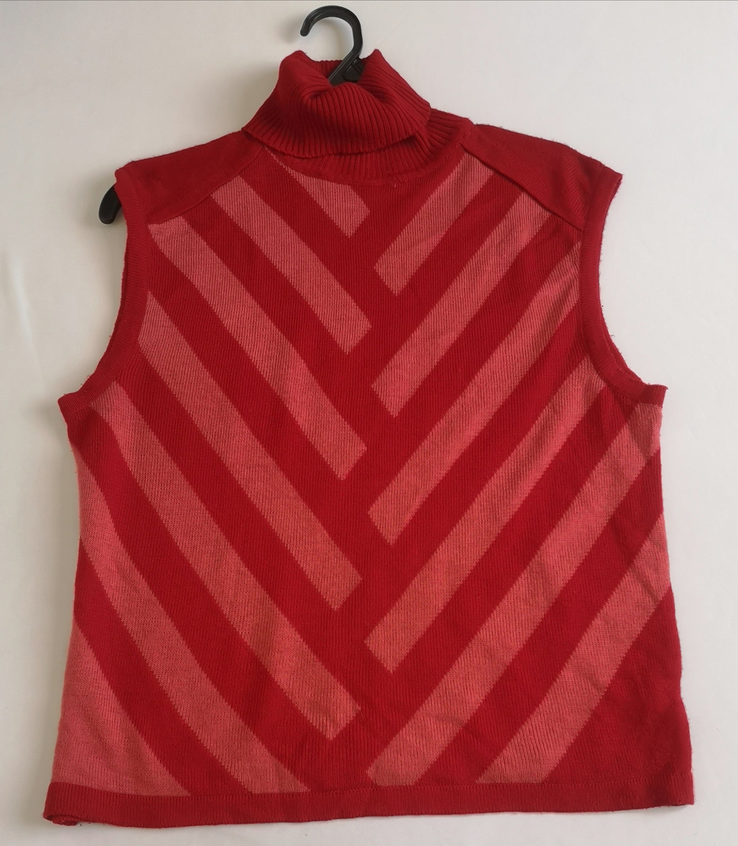 Blusa sin mangas con pantalón