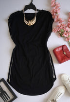 Vestido con zipper a los lados incluye collar