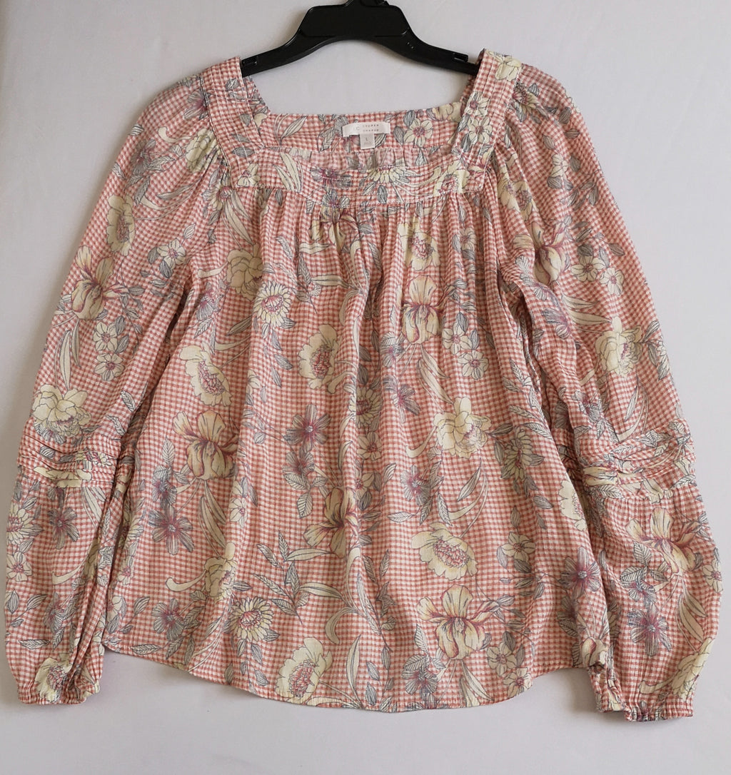 Short con blusa cuello cuadrado