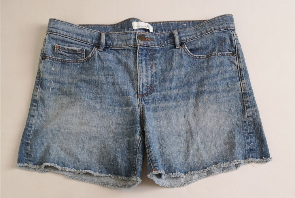 Short con blusa cuello cuadrado