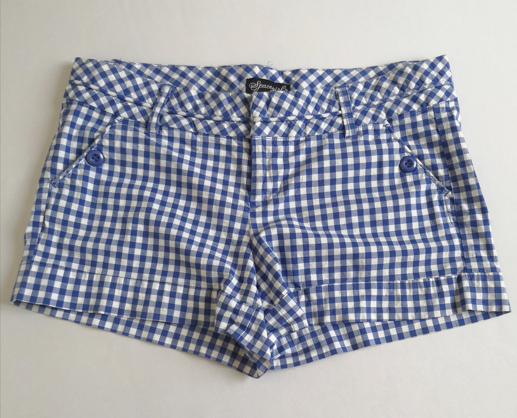 Short con blusa cuello alto