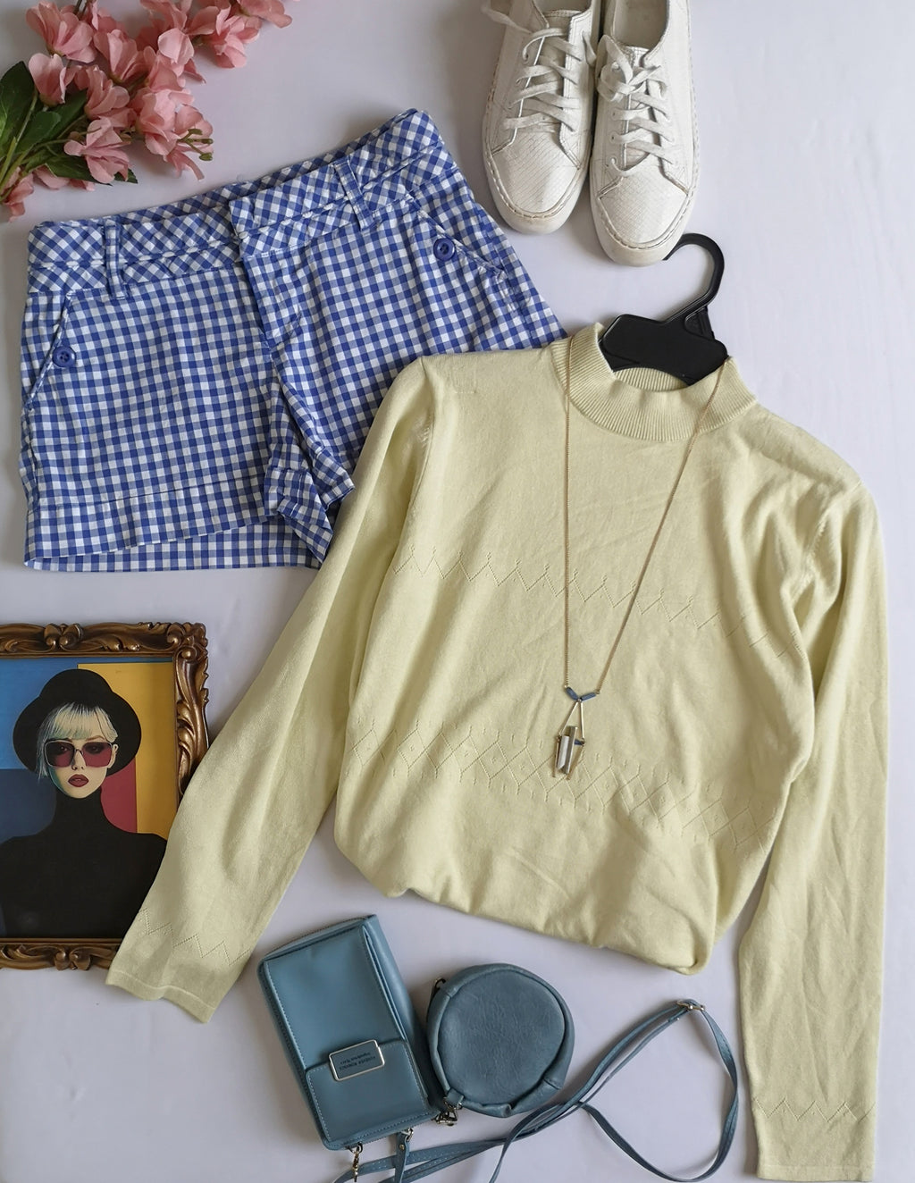 Short con blusa cuello alto