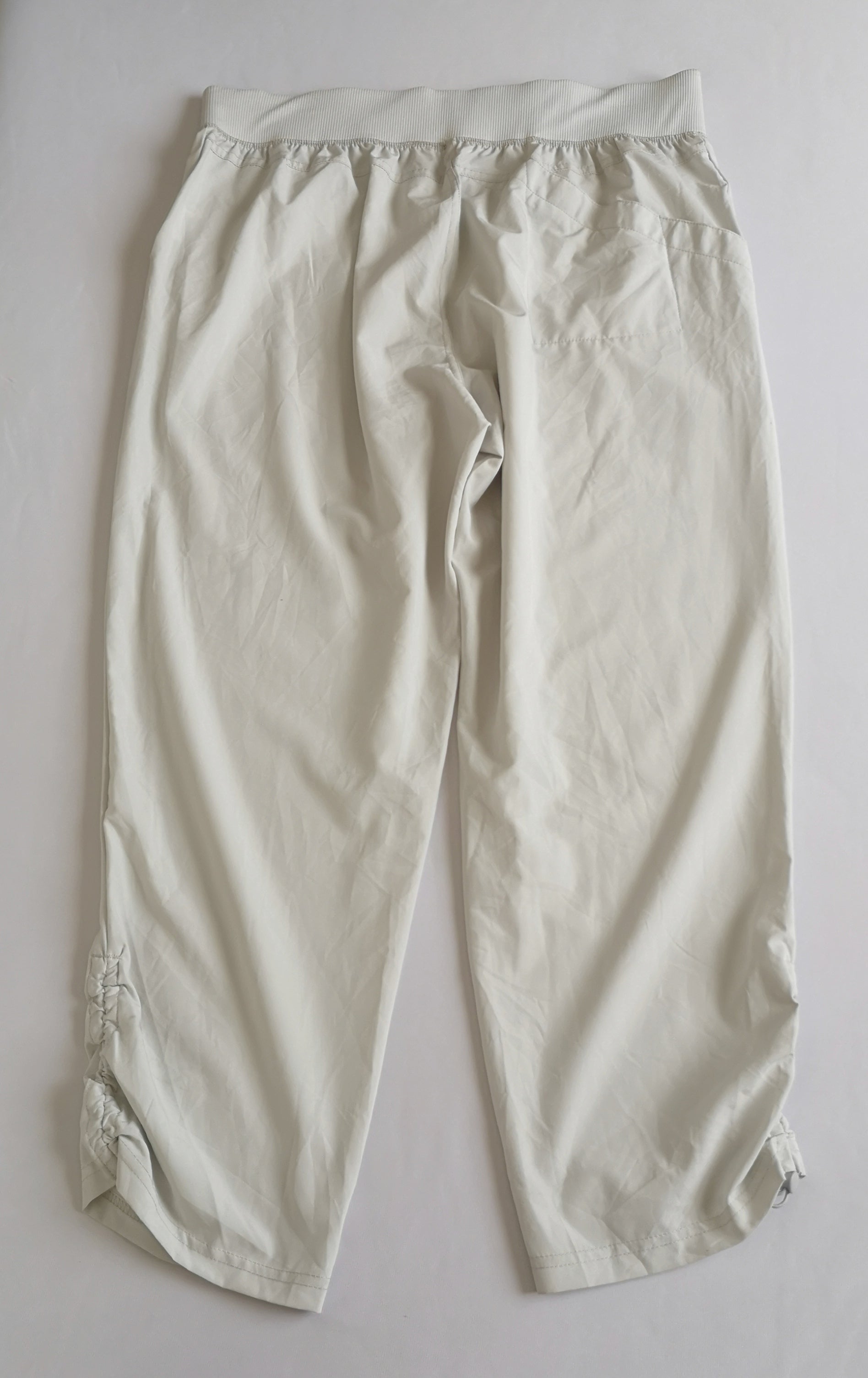Blusa estilo ancho y pantalón tela suave