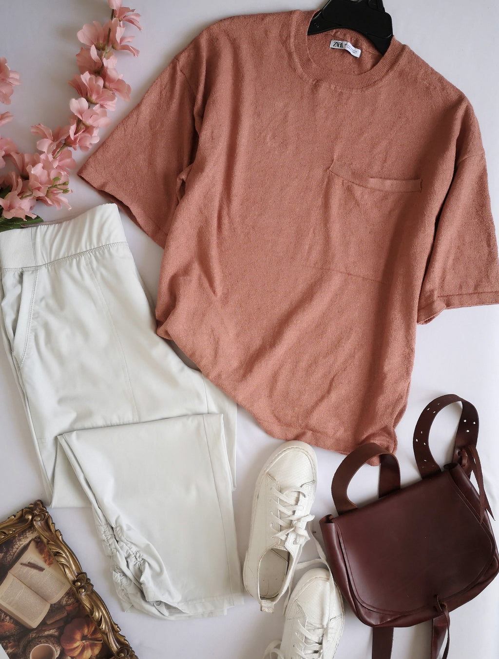 Blusa estilo ancho y pantalón tela suave