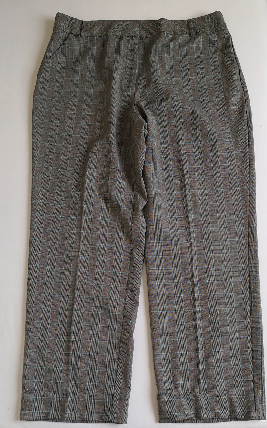 Pantalón semiformal con suéter