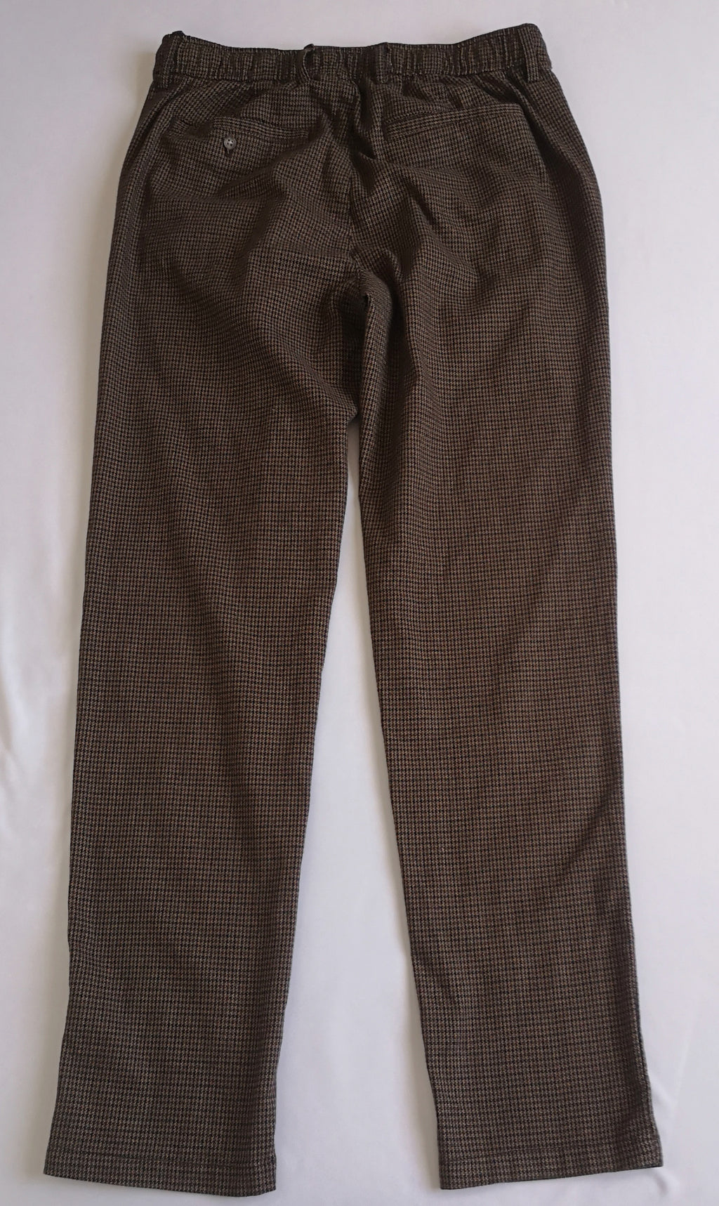 Pantalón jogger con blusa tela corrugada