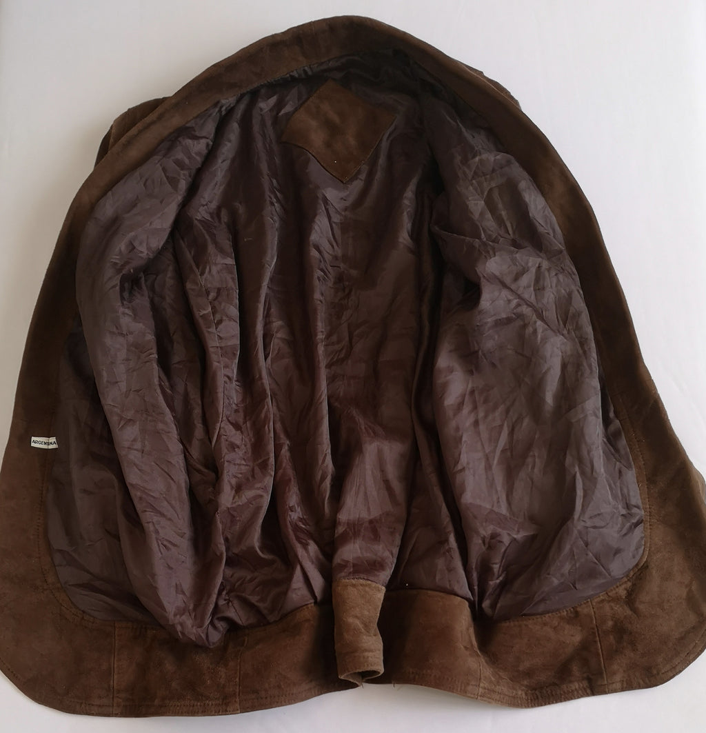 Chaqueta de cuero con paletones