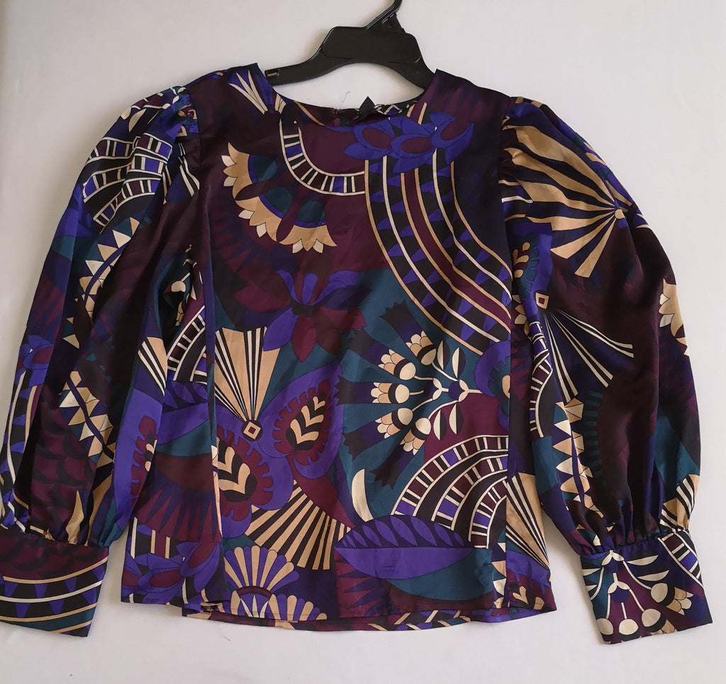 Falda nueva campana con blusa mangas bombachas