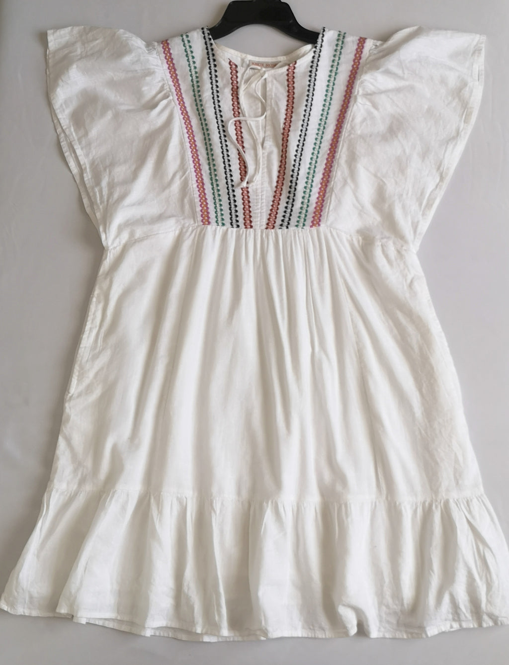 Vestido con bolsas a los lados