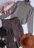 Blusa cuello alto con pantalón tela piel de durazno