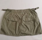 Falda tipo cargo con blusa estilo ancho