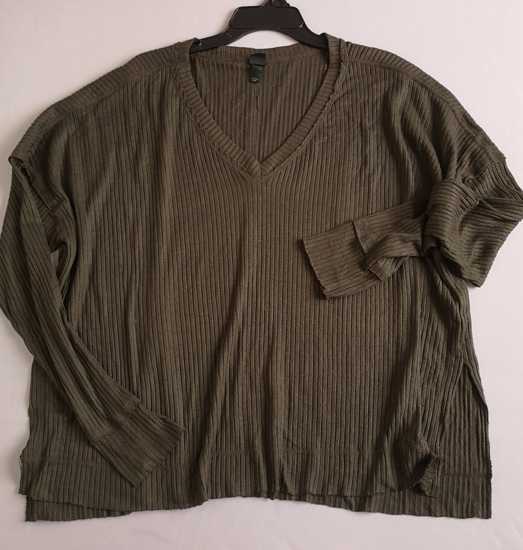 Falda tipo cargo con blusa estilo ancho