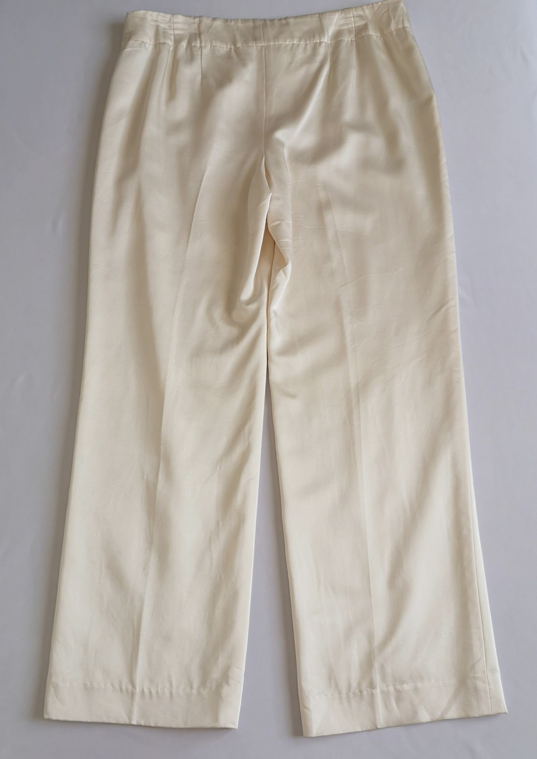 Blusa con olanes y pantalón tipo seda ⚓