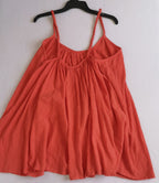 Vestido holgado de tirantes