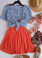 Vestido holgado de algodón con blusa tipo crochet
