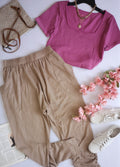 Jogger con bolsa y blusa corta
