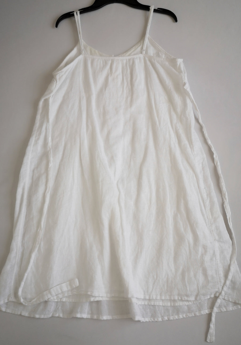 Vestido de algodón y blusa con nudo