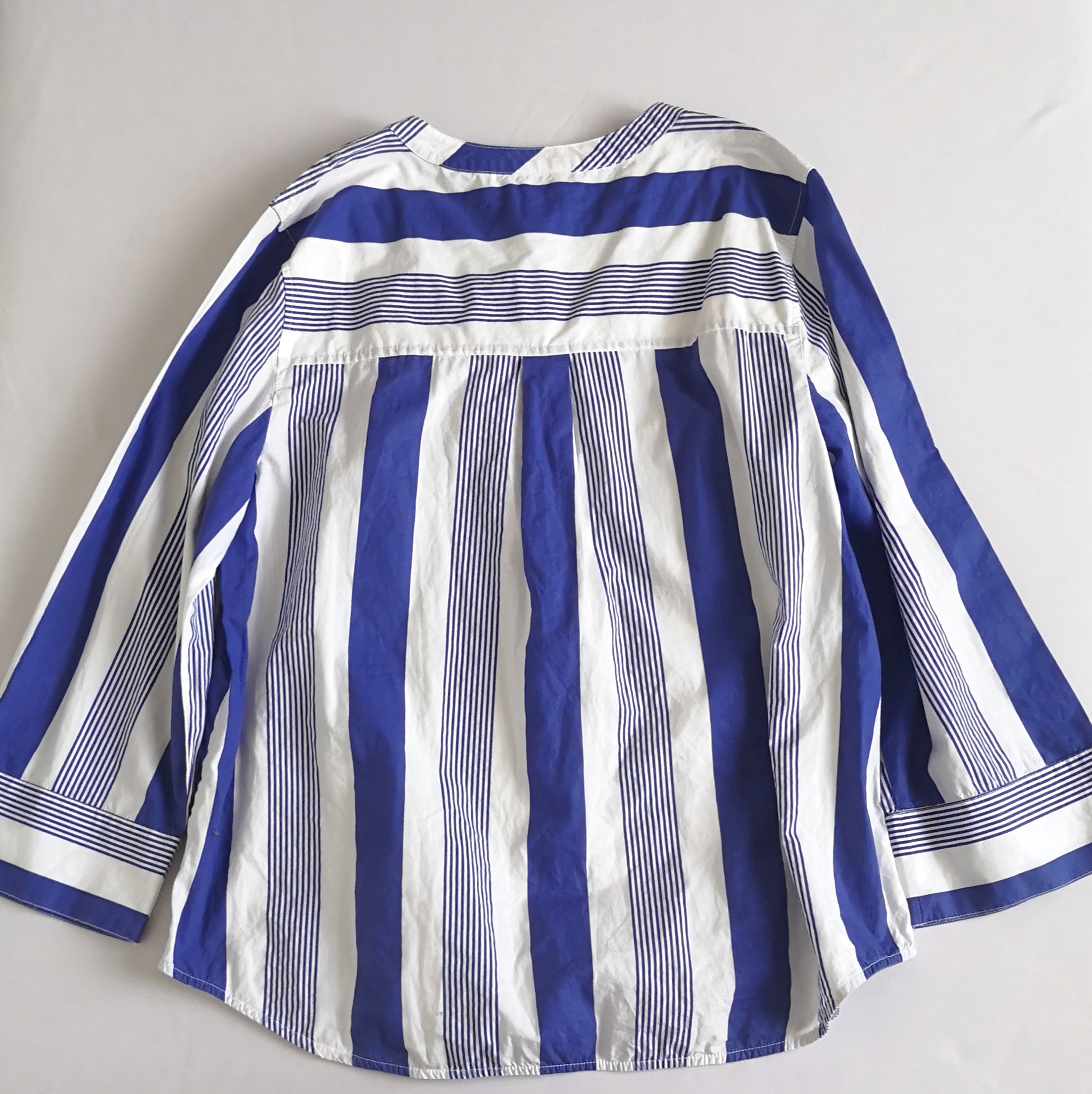 Pantalón ancho de abajo con blusa tipo túnica ⚓