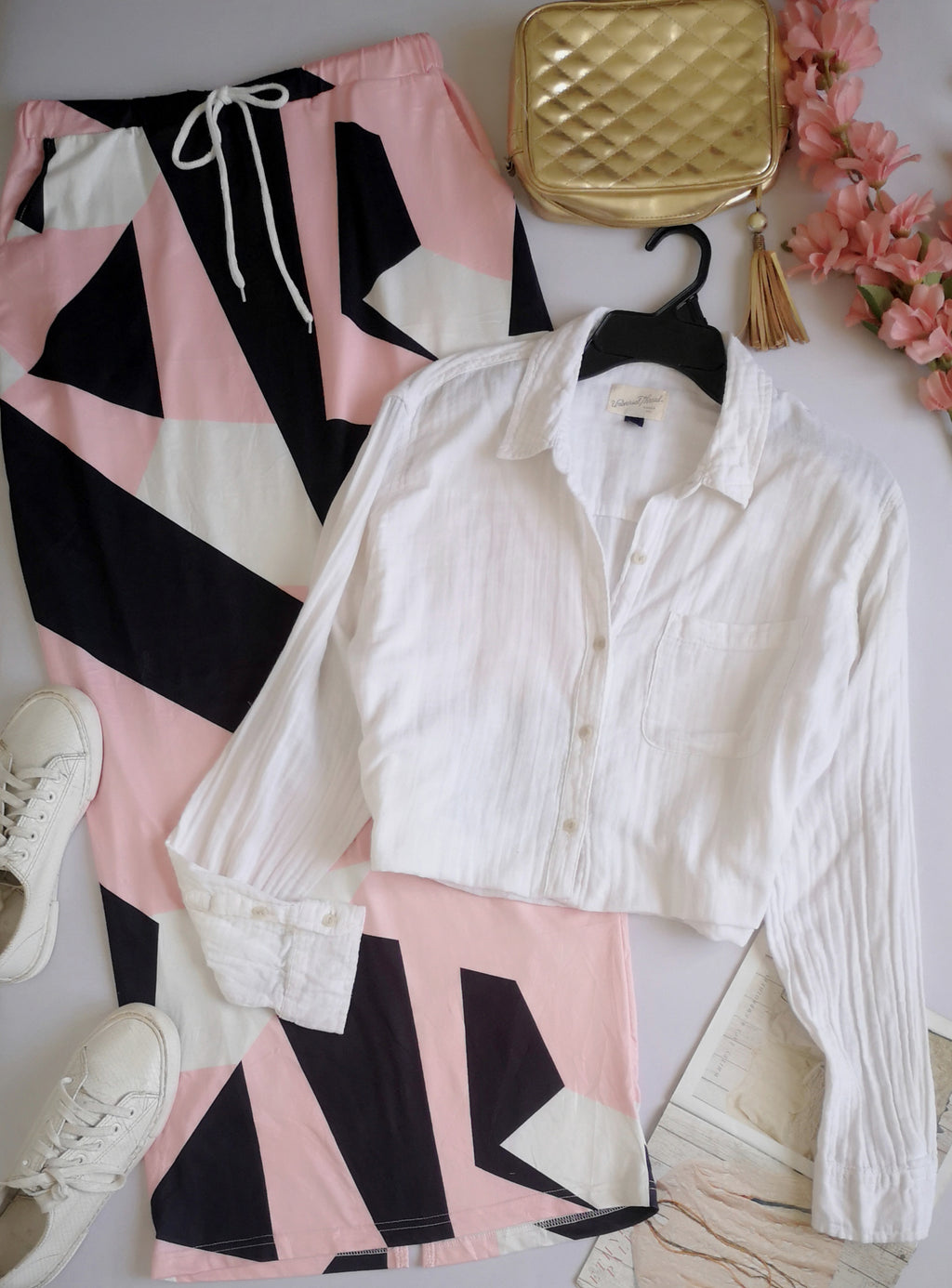 Falda al tobillo con bolsas y blusa corta ⚓