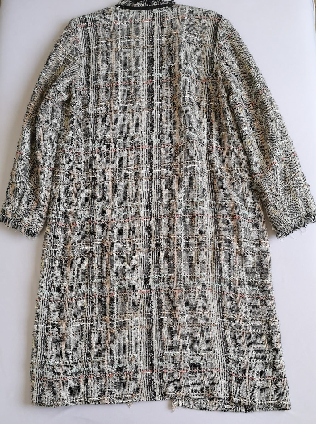 Chaqueta larga tipo tweed
