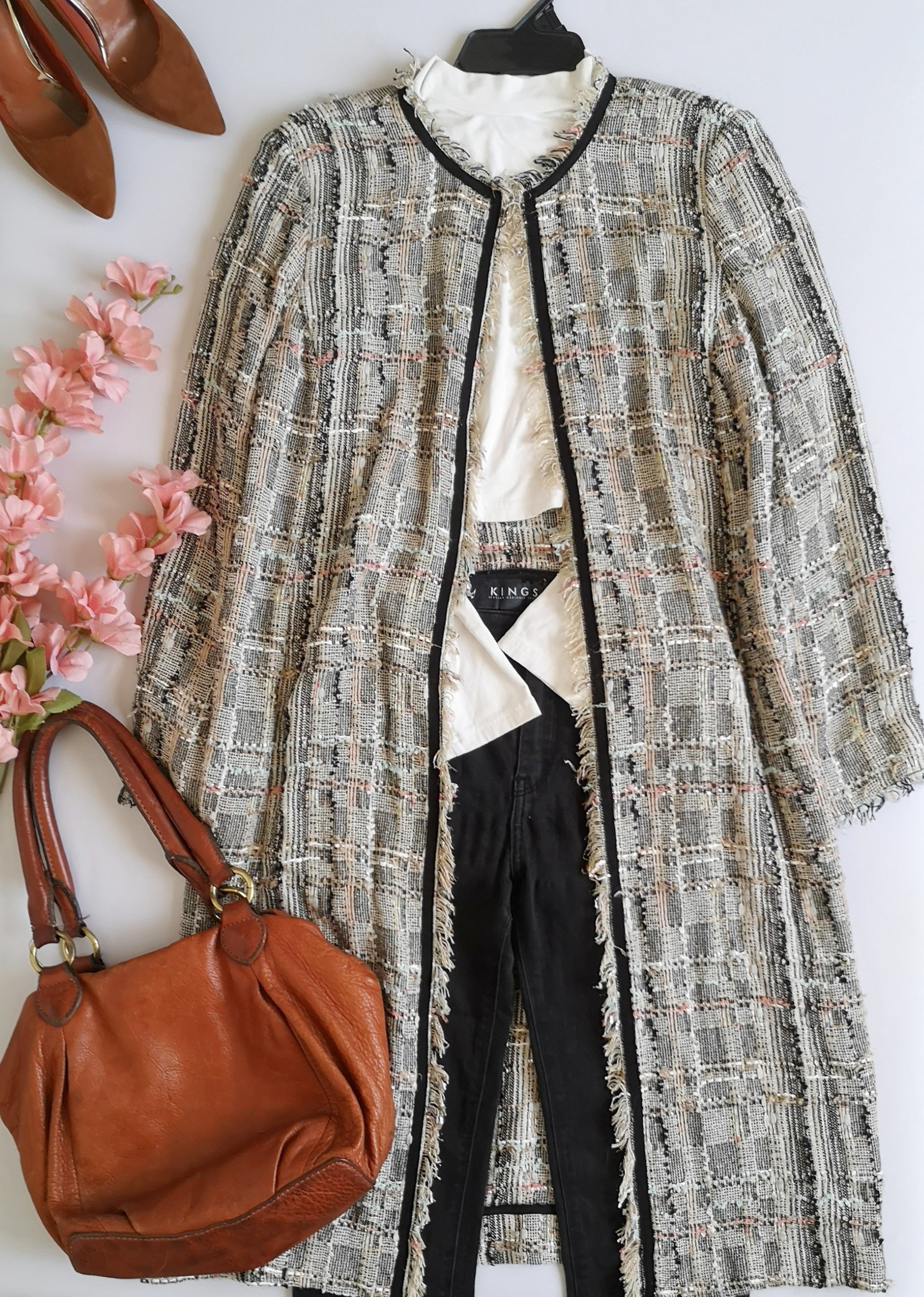 Chaqueta larga tipo tweed