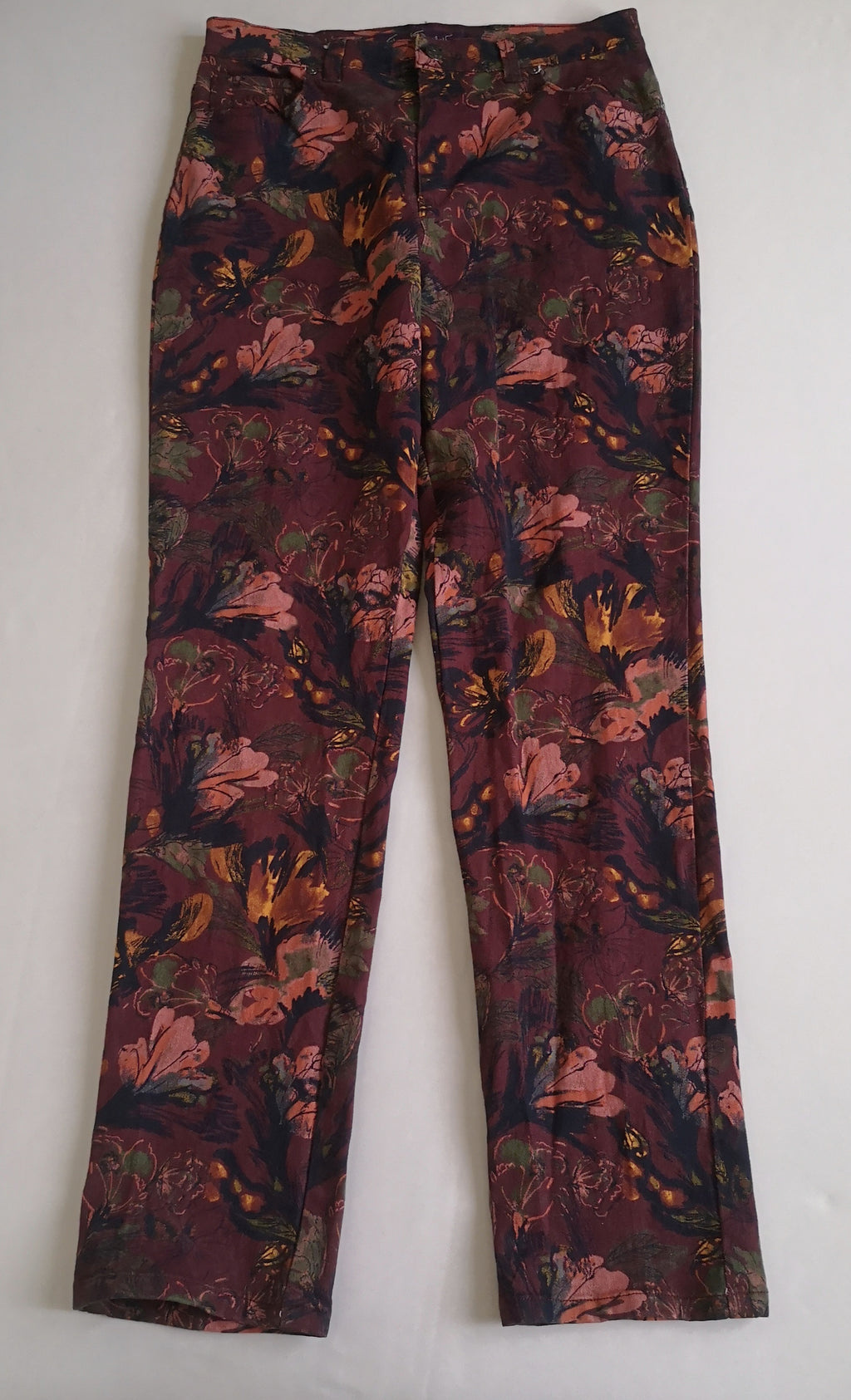 Jeans cintura alta corte recto con blusa manga larga
