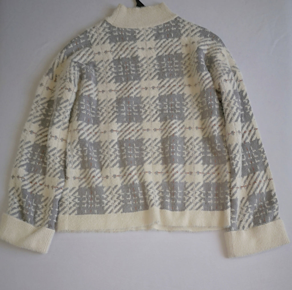 Sueter cuello cerrado tipo angora