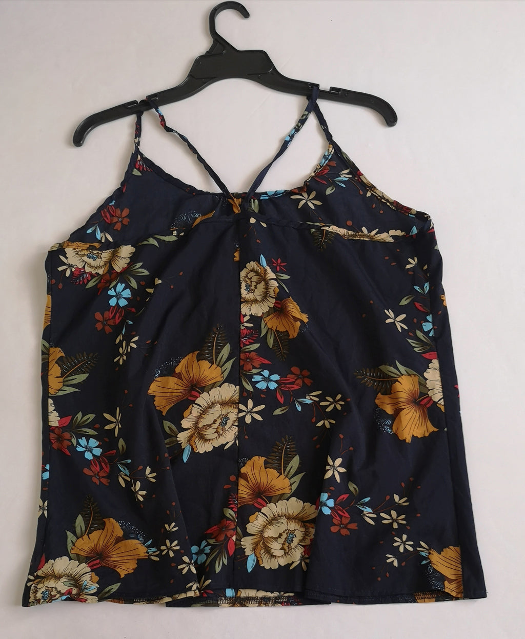 Blusa de tirantes con kimono