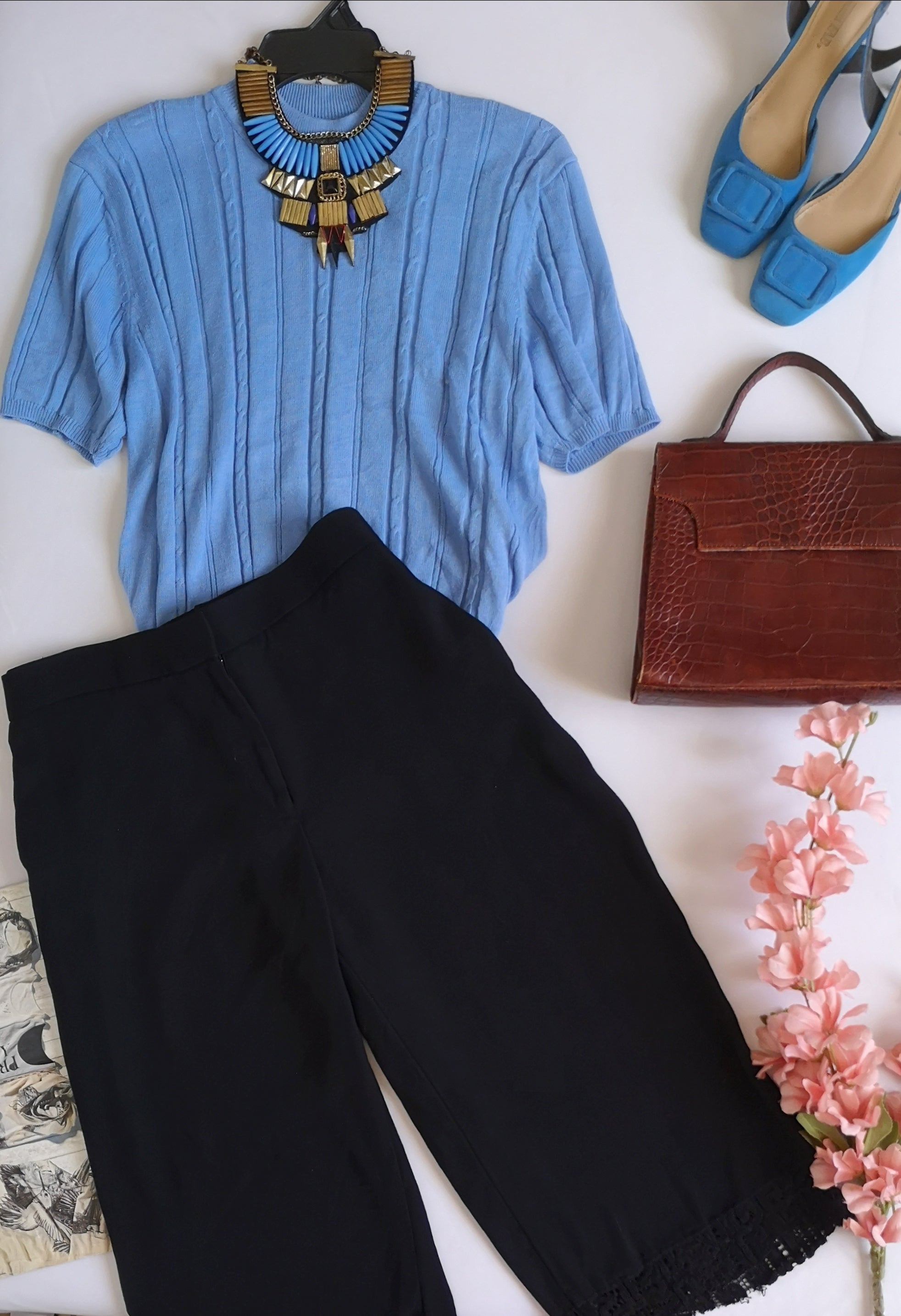 Pantalón tipo Culotte y blusa cuello cerrado ⚓