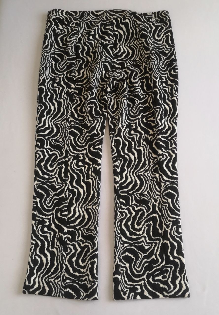 Blusa larga con pantalón corte recto