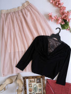 Falda de tul con blusa cuello drapeado