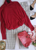Pantalón con bolsas y blusa con brillos arriba