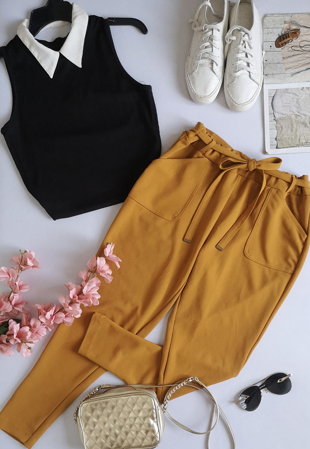Blusa corta y pantalón con bolsas ⚓