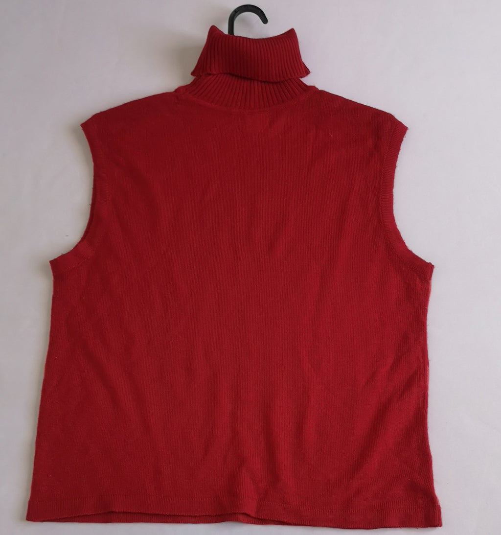 Short con bolsas y blusa cuello alto