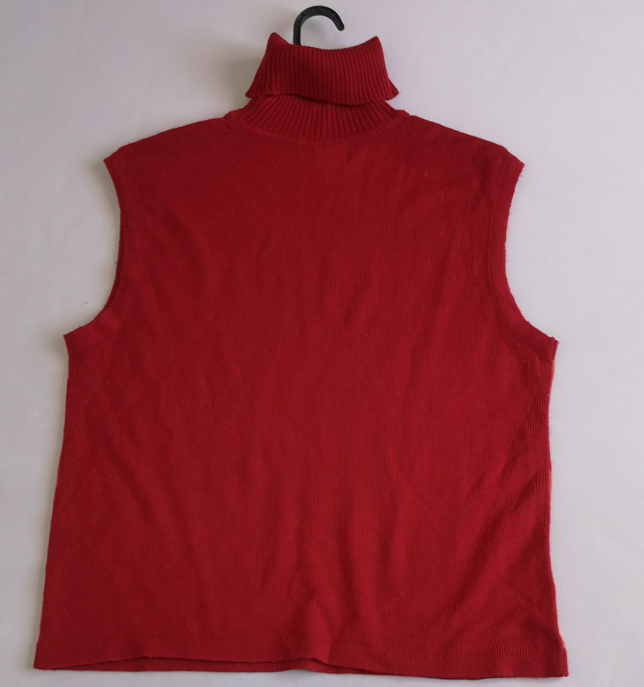 Short con bolsas y blusa cuello alto