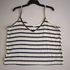 Blusa tejida con falda midi