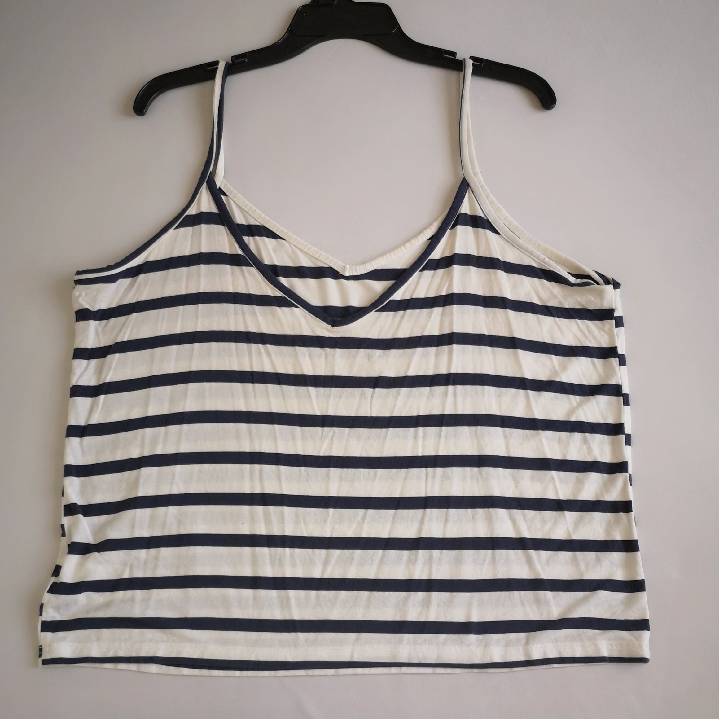 Blusa tejida con falda midi