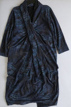 Vestido con bolsas adelante