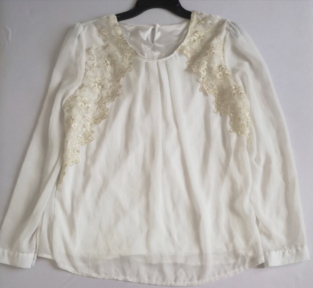 Blusa con adorno adelante y falda midi de algodón