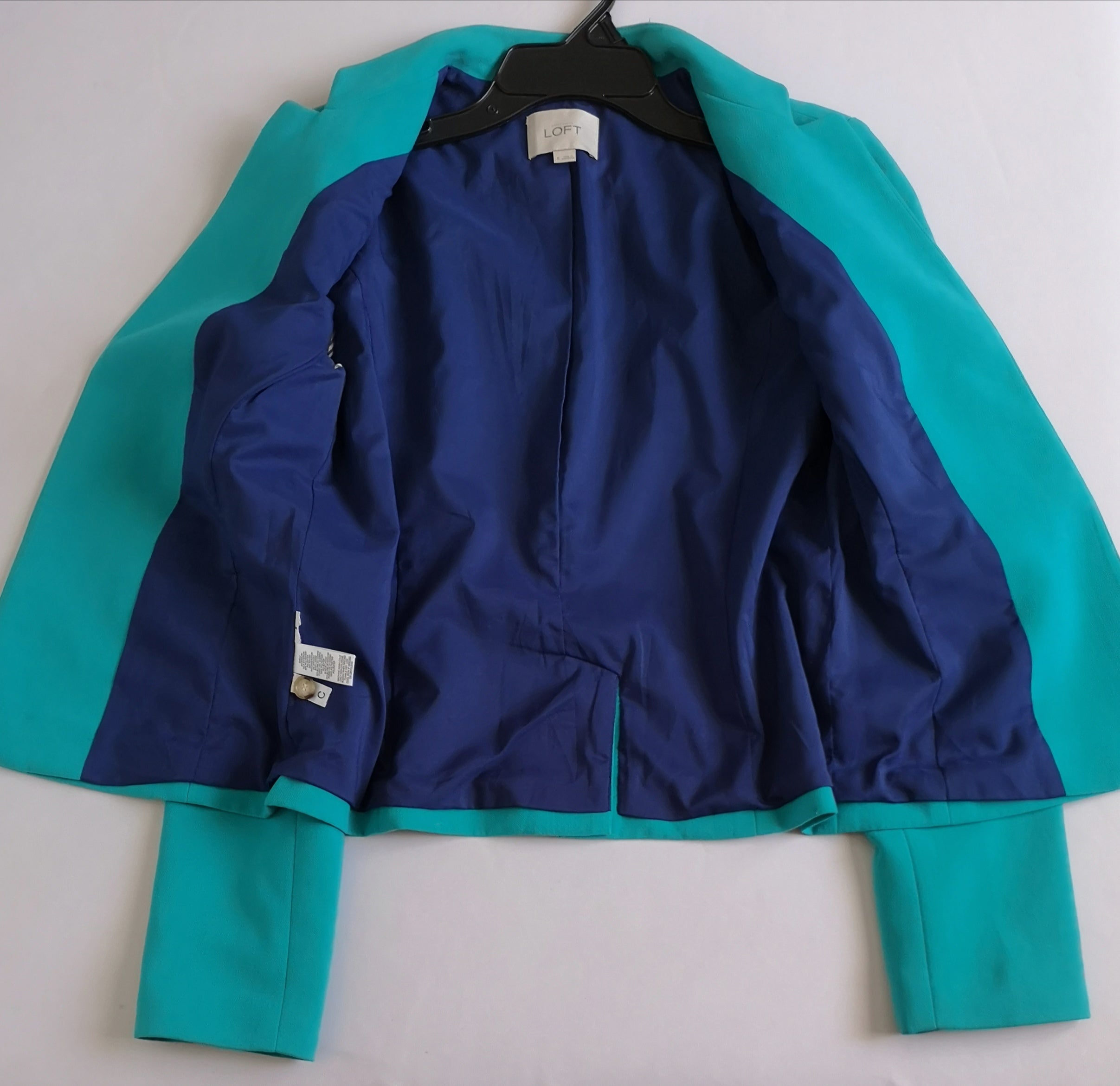 Blazer con bolsas adelante 💙