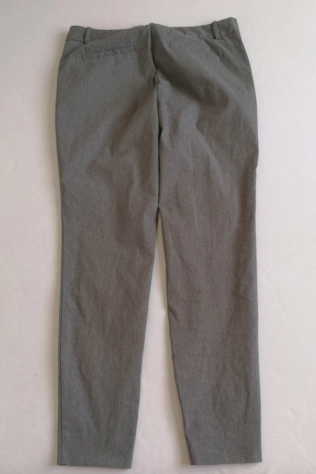 Pantalón con bolsas y blusa tipo chaleco