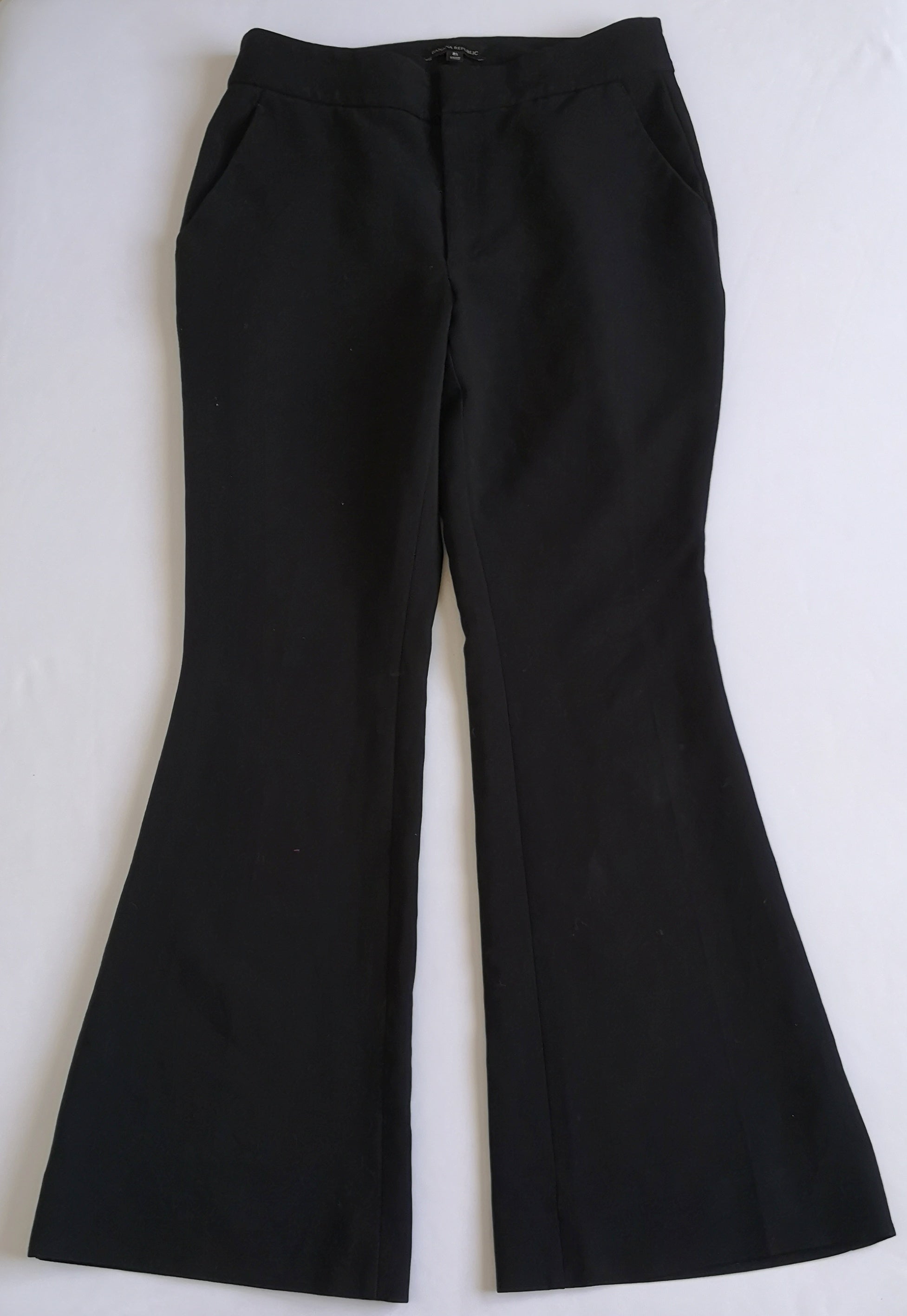 Pantalón Campana con blusa corta ⚓