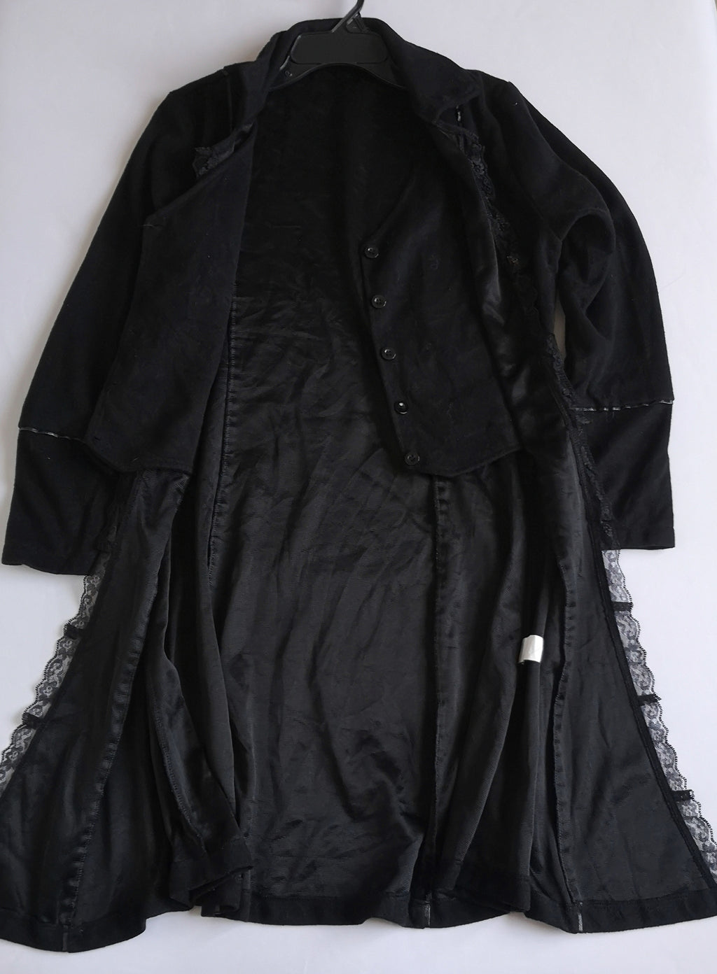 Chaqueta con botones y encaje