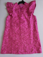 Vestido con detalles en la tela