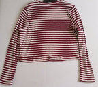 Blusa corta con jeans rasgado cintura alta