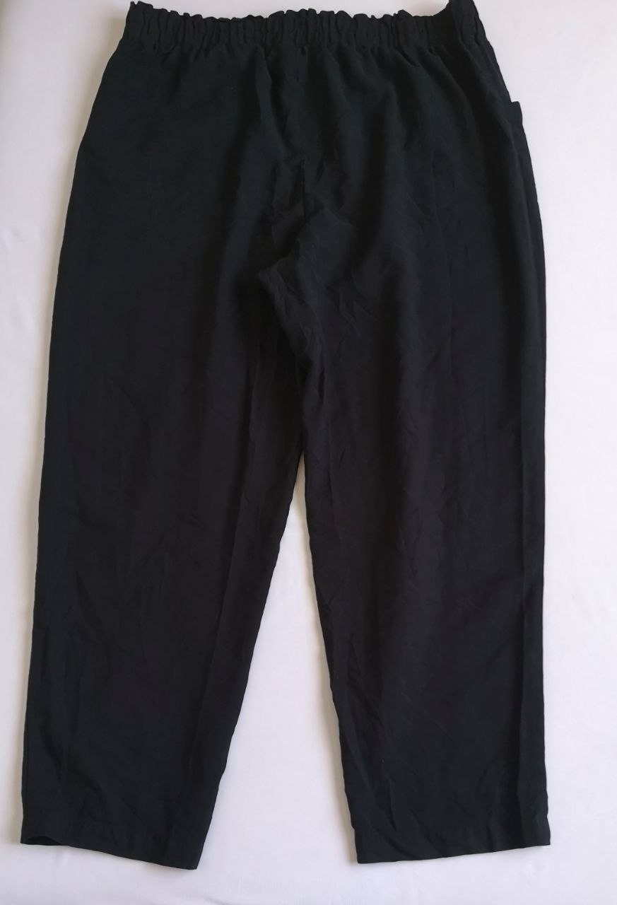 Pantalón con elástico en la cintura y blusa manga larga