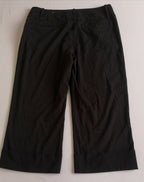 Pantalón tipo Culotte y blusa traslapada cerrada